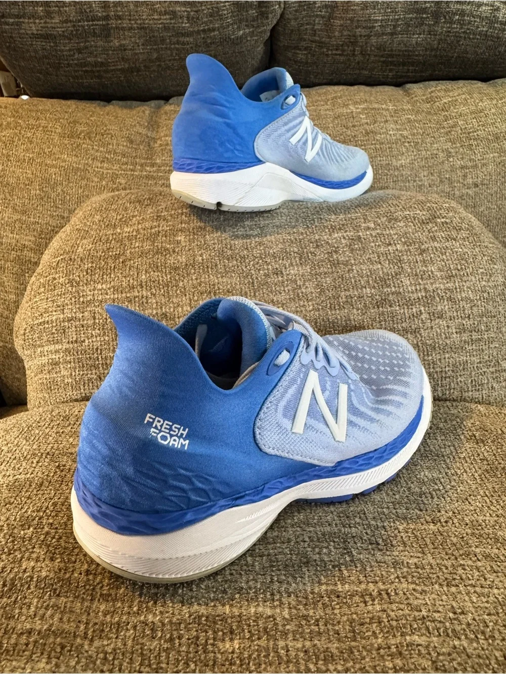 New Balance Fresh Foam 860v11 Women’s Frost Blue/Faded Cobalt Size 6.5